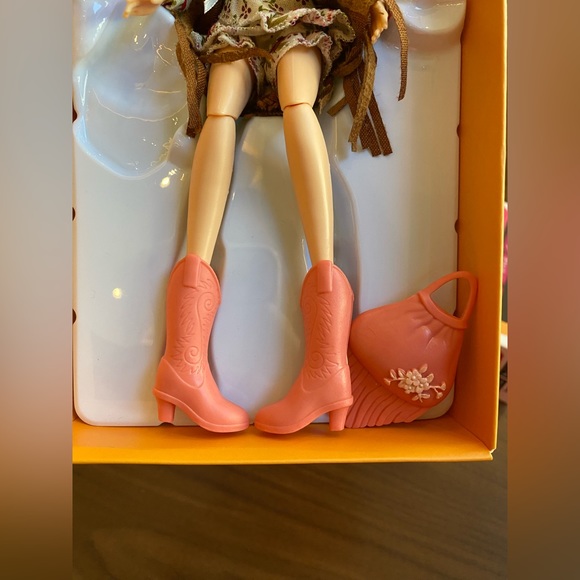 Brand New Aspen SNAPSTAR beautiful doll - Picture 6 of 12